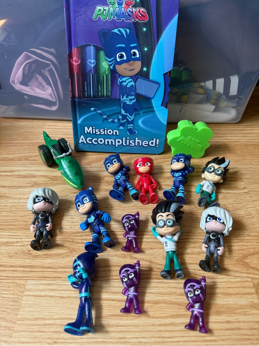 Large collection of PJ Masks characters & Interactive Book